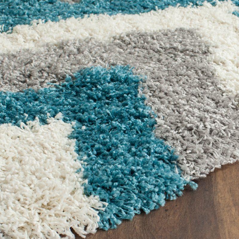 Ivory and Blue Chevron Round Kids Shag Rug