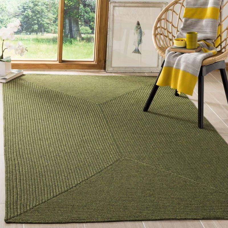 Handwoven Braided Cotton-Synthetic 6'x9' Reversible Area Rug in Green