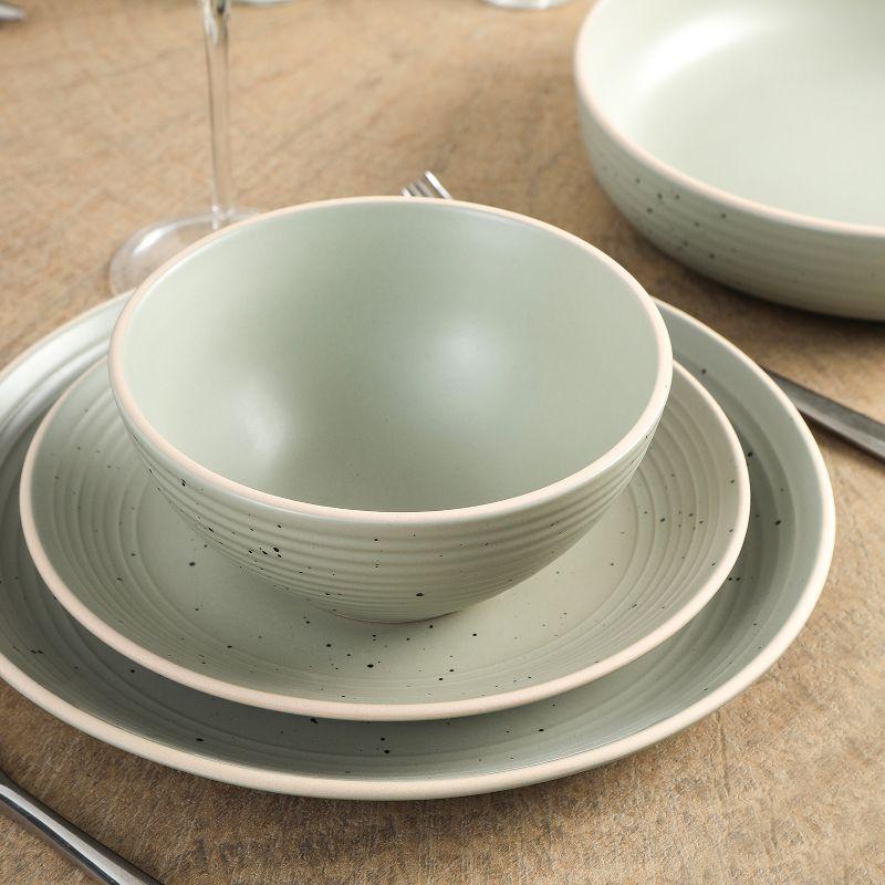 Green and White Ceramic 16-Piece Dinnerware Set