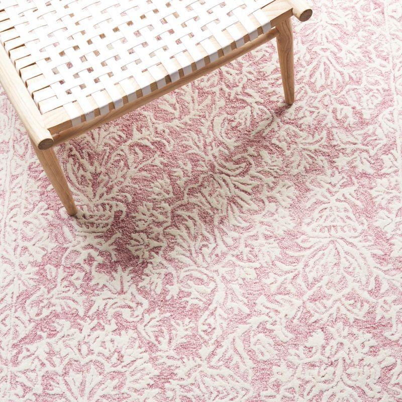 Hand-Tufted Pink and Ivory Wool Area Rug 3' x 5'