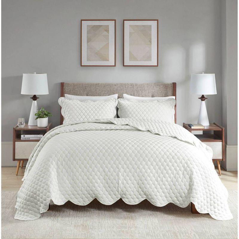 Solid Color 3 Piece Scalloped Edge Crinkle Microfiber Quilt Set