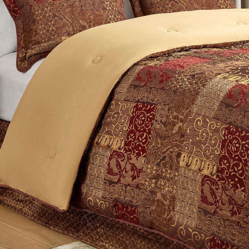 Croscill Croscill Galleria 4 Piece Chenille Jacquard Comforter Set