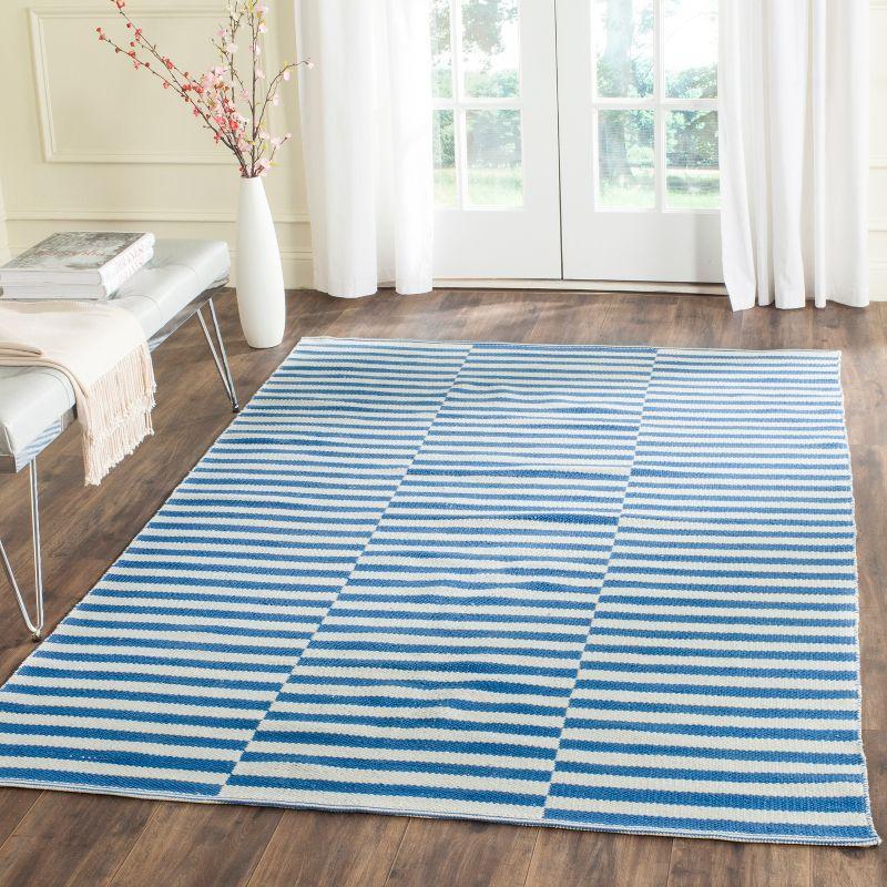 Montauk MTK715 Hand Woven Area Rug  - Safavieh