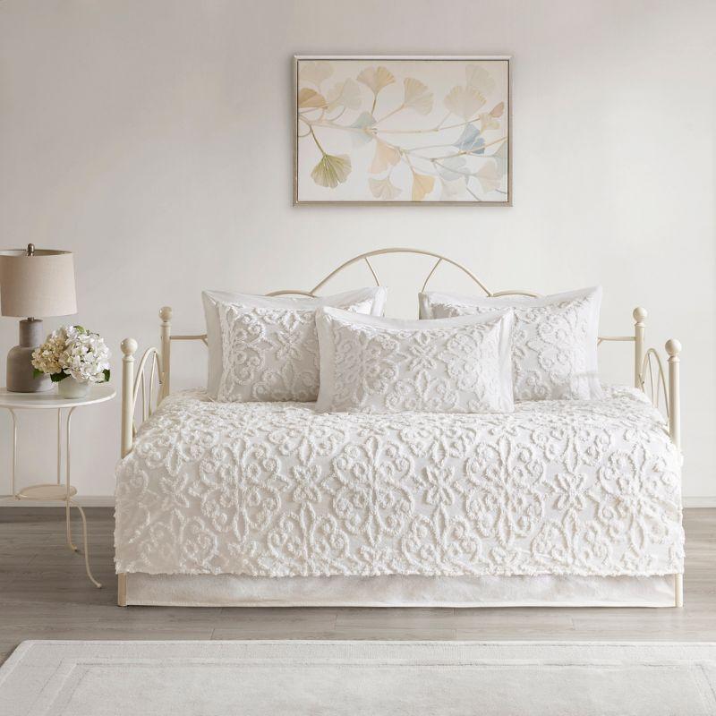 Kelly Clarkson Home Emberly 5 Piece Tufted Cotton Chenille Daybed Set