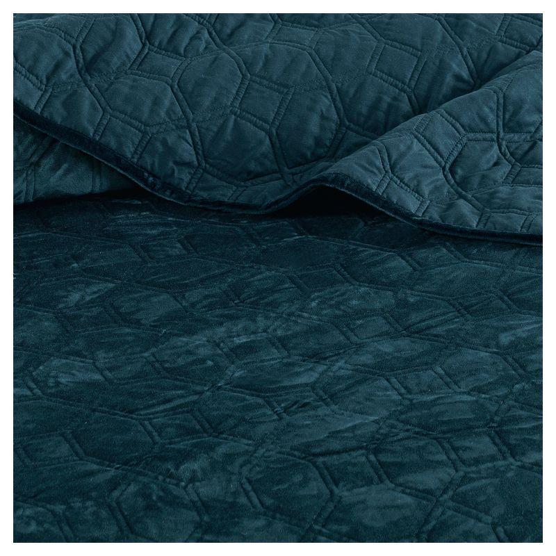 Harper 3 Piece Velvet Quilt Set