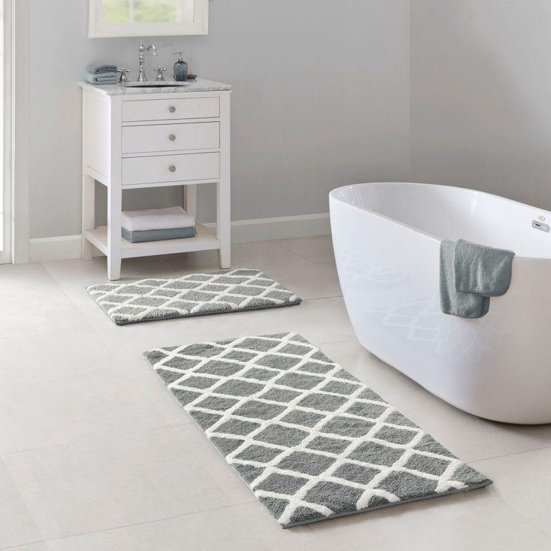 Modern Reversible Tufted Microfiber Bath Rug in Grey