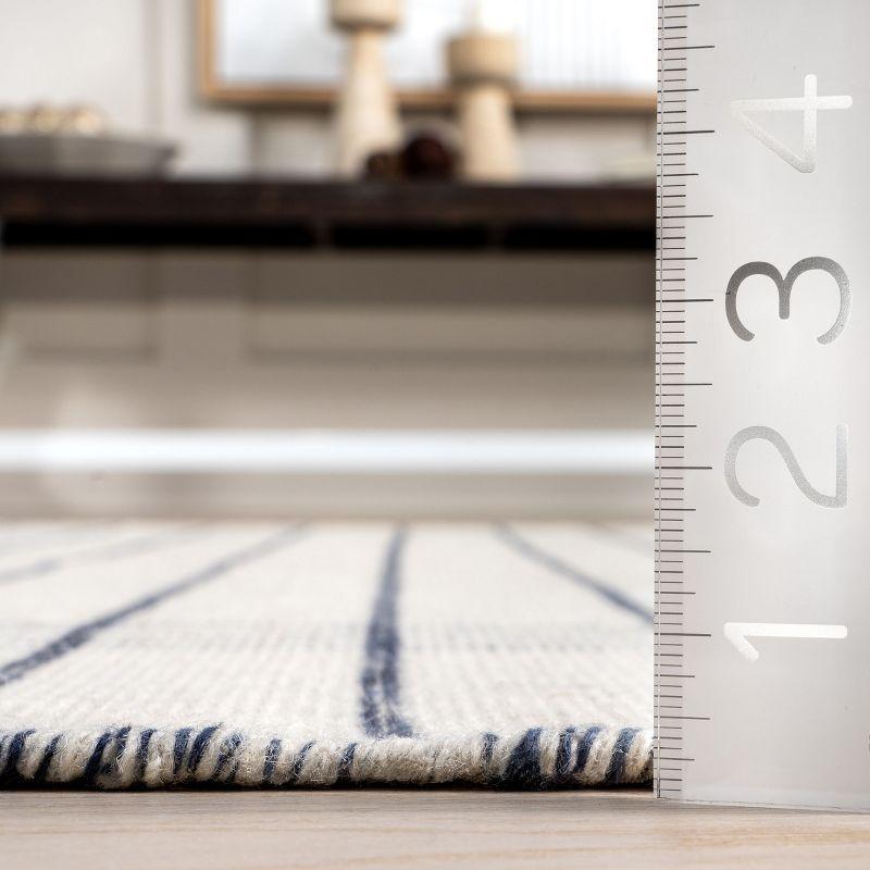 Nuloom Celena Striped Wool Fringe Indoor Area Rug