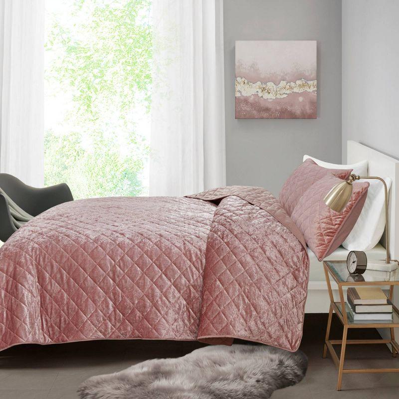 Blush Full Velvet Quilt Set with Shams