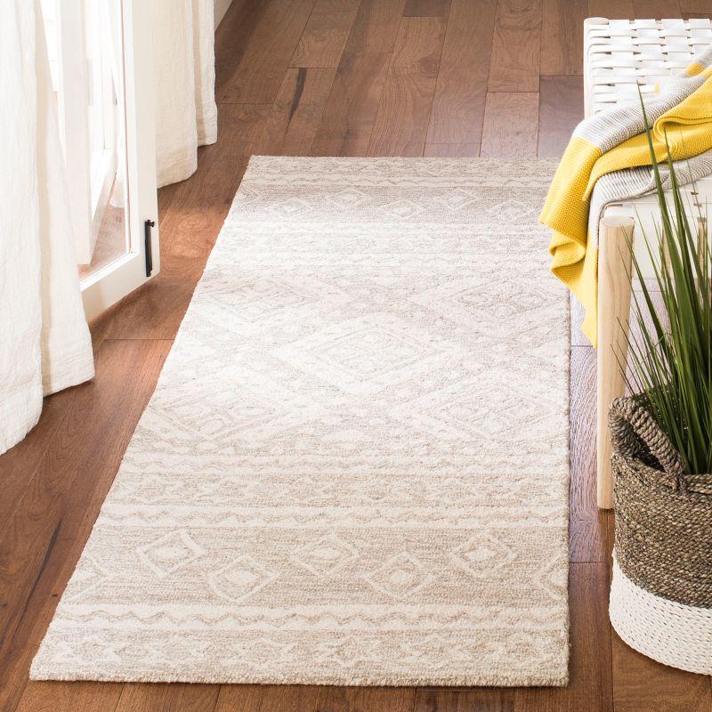 Micro-Loop MLP501 Hand Tufted Indoor Runner Rug - Beige/Ivory - 2'3"x9' - Safavieh
