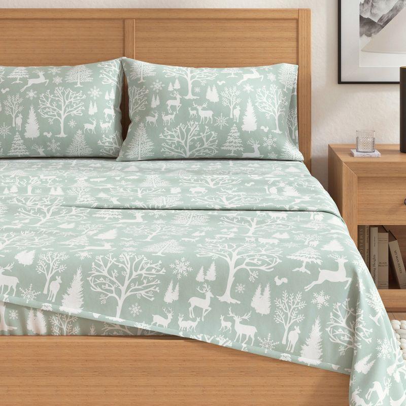 FreshFolds 100% Turkish Cotton Holiday Printed Flannel Sheet Set