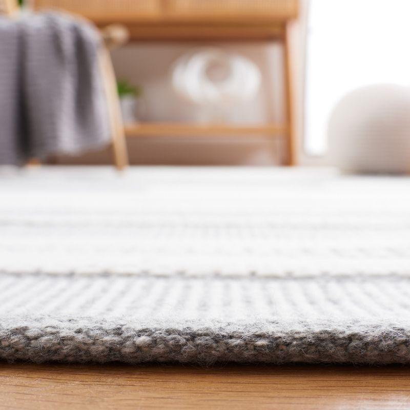 Safavieh Kilim Hand Woven Performance Striped Rug