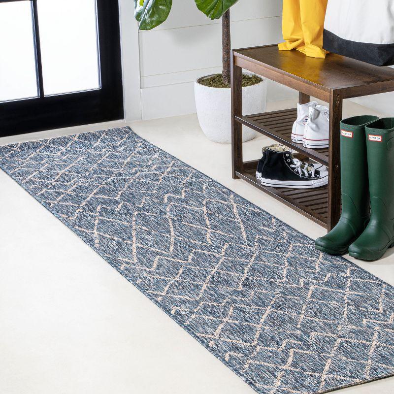 Navy and Light Gray Geometric Synthetic Indoor/Outdoor Runner Rug
