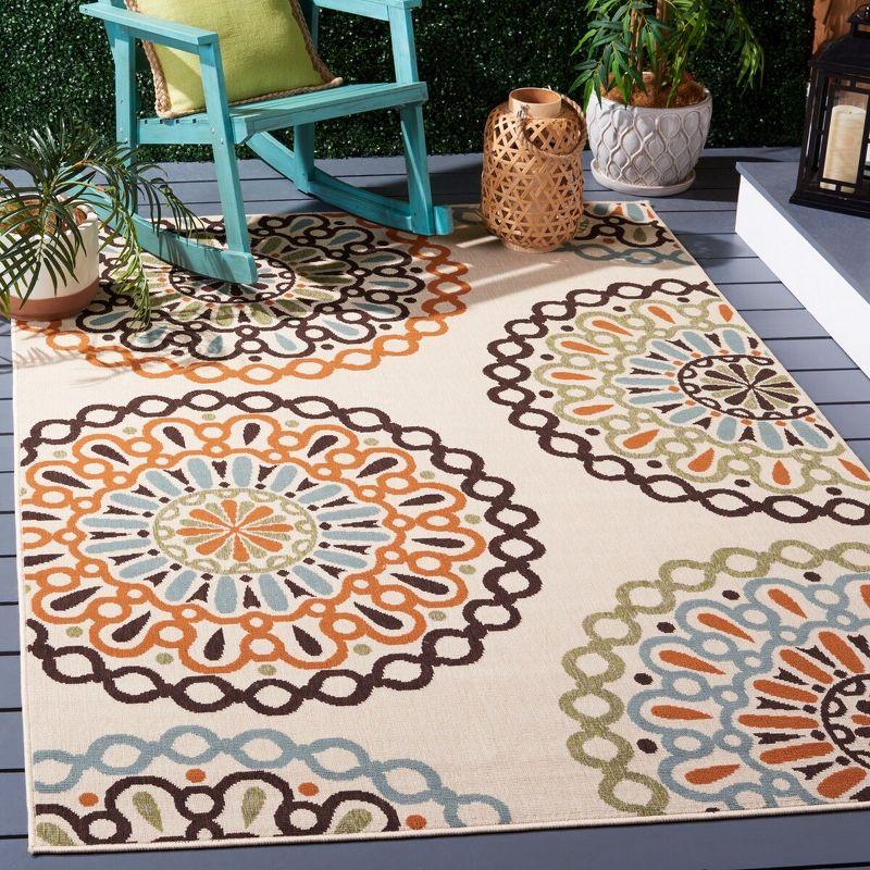 Veranda VER092 Power Loomed Indoor/Outdoor Area Rug - Cream/Terracotta - 4'x5'7" - Safavieh