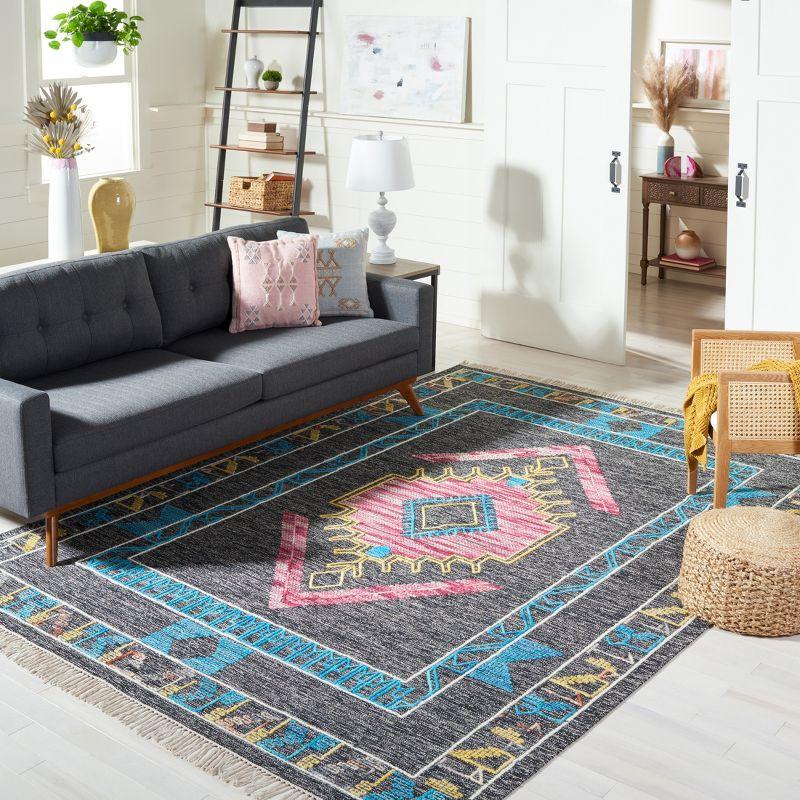 Bohemian Black and Pink Wool Flatweave 5' x 8' Area Rug