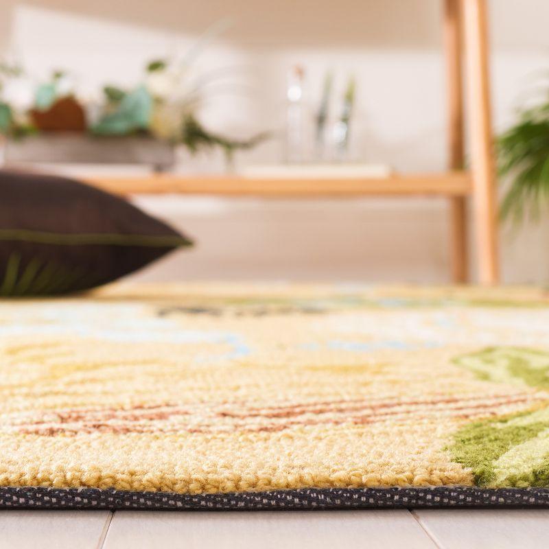 Four Seasons FRS472 Hand Hooked Accent Rug - Taupe/Multi - 2'6"x4' - Safavieh.