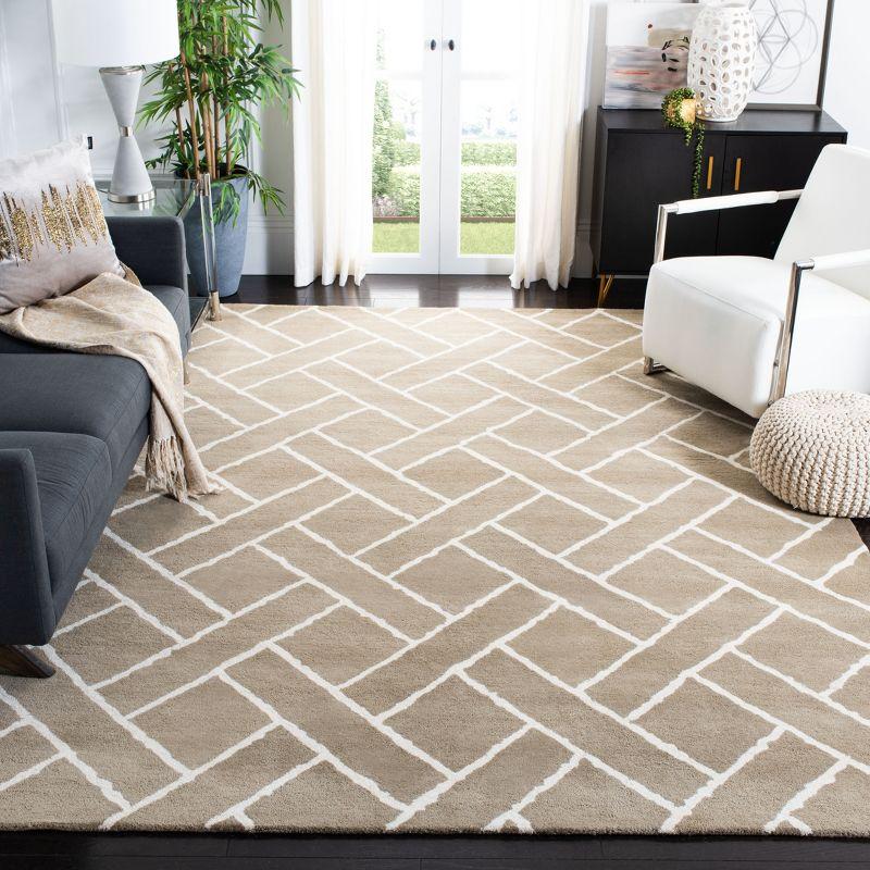 Ivory and Beige Hand-Tufted Wool 8' x 10' Area Rug