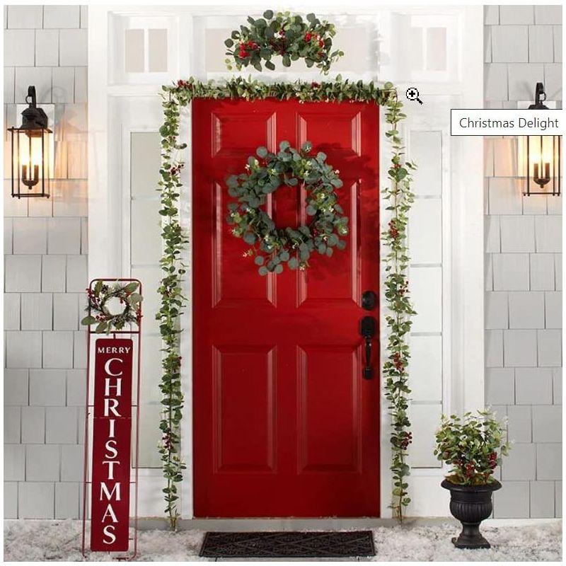 The Lakeside Collection Christmas Delight 24" Wreath