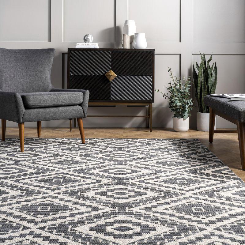 Reversible Geometric Trellis 9' x 12' Gray Cotton Area Rug