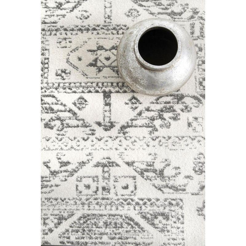 Nuloom Global Marisela Area Rug