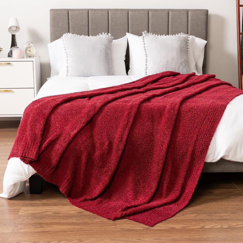 PAVILIA Plush Knit Throw Blanket for Couch Sofa Bed, Super Soft Fluffy Fuzzy Lightweight Warm Cozy All Season