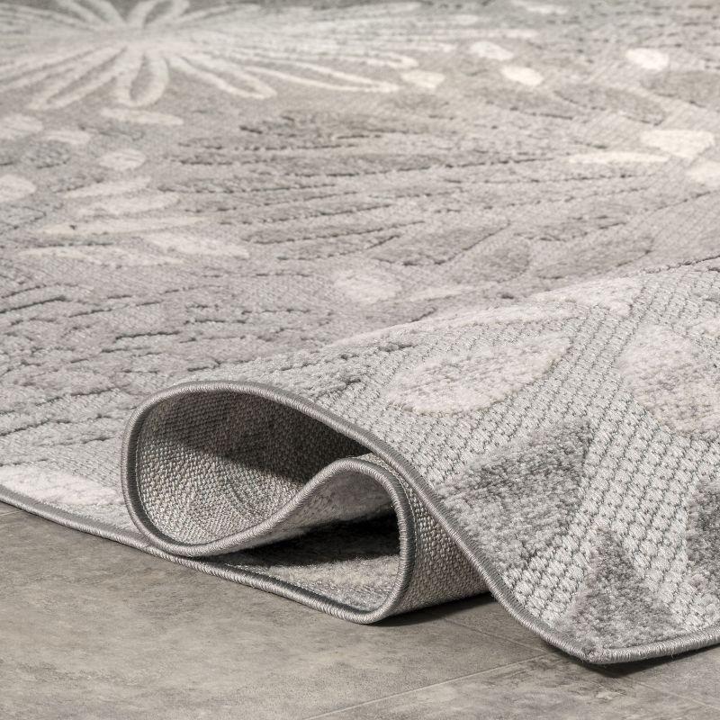 Nuloom Monique Floral & Paisley 5x8 Indoor/Outdoor Area Rug for Living Room Patio Deck Front Porch Kitchen, Light Grey/Ivory