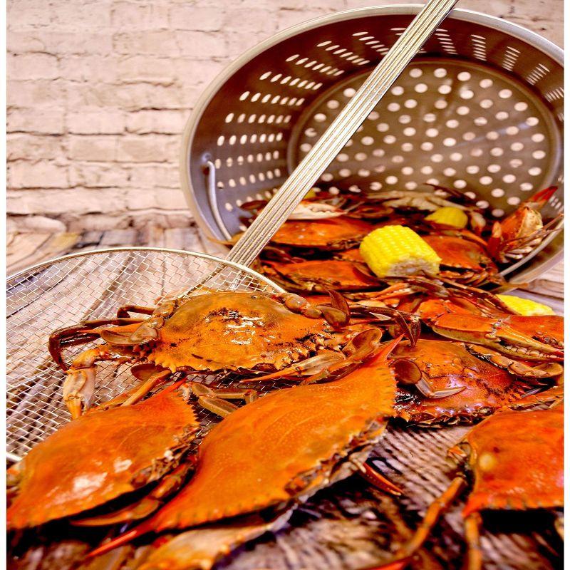 Bayou Classic 1140 40-qt Stainless Stockpot w/ Elevated Steam Basket and Spigot Features Stainless Ball Valve Spigot