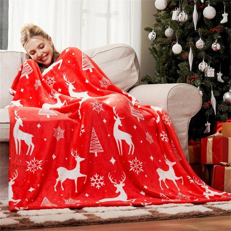 JOYFY 50x60’’ Christmas Throw Blanket, Soft Fleece Reindeer Blanket, Warm Plush Christmas Decoration, Winter Cozy Holiday Cabin Throw for Sofa Couch