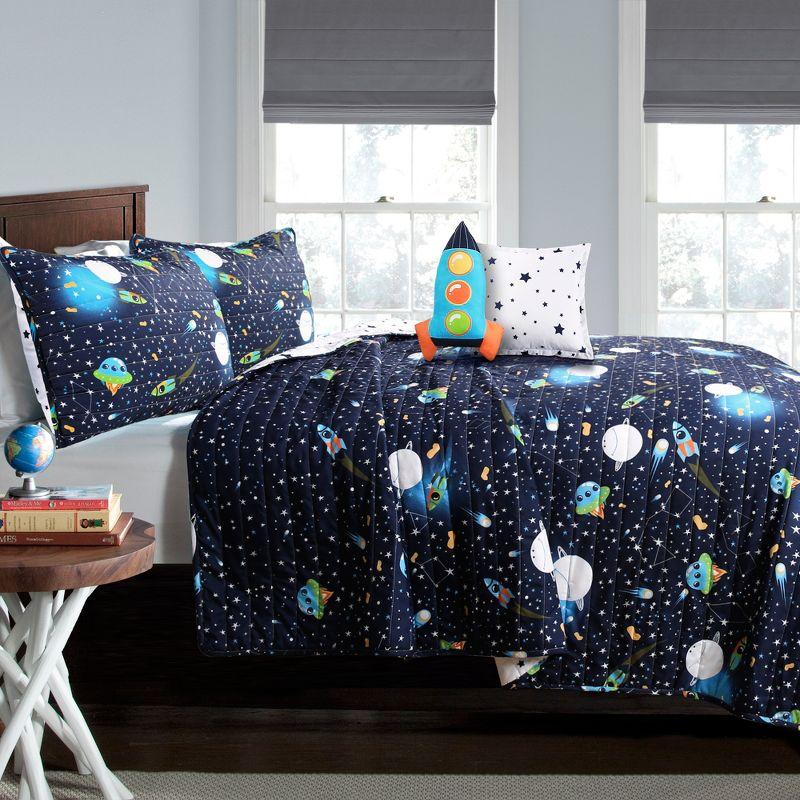 Navy Reversible Microfiber Twin Kids Quilt Set