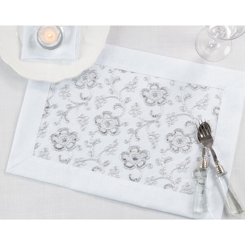 Saro Éloise Collection Polyester Embroidered Rectangle Placemat (Set of 4)