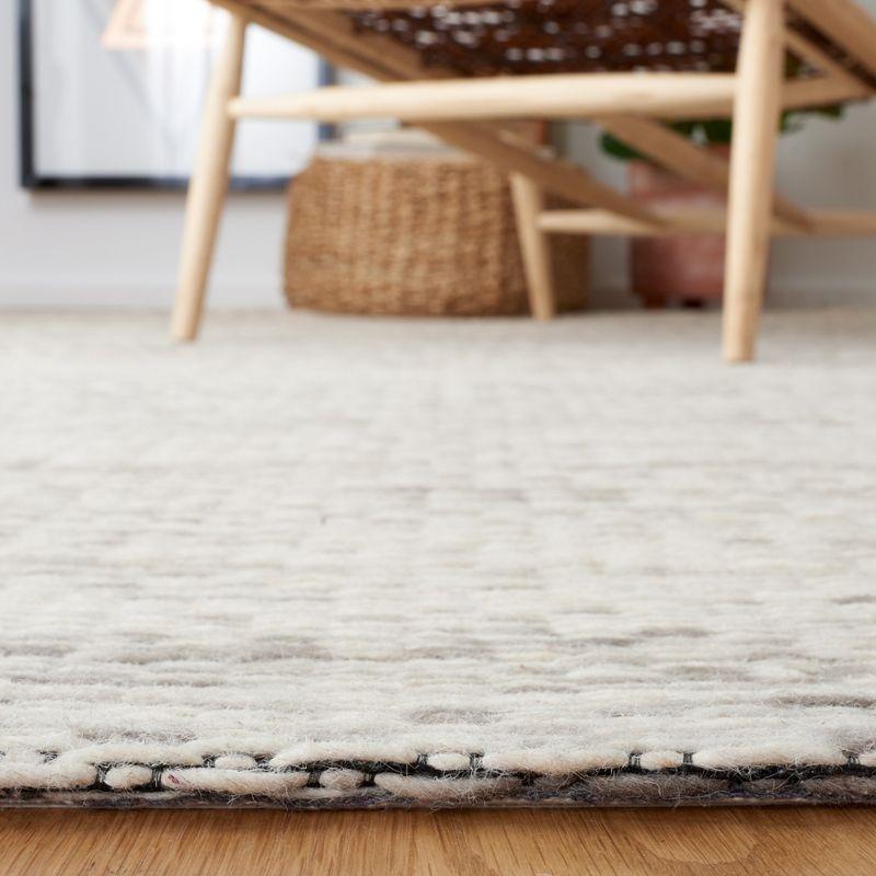 Handwoven Elegance Gray Geometric Wool Area Rug - 5' x 8'