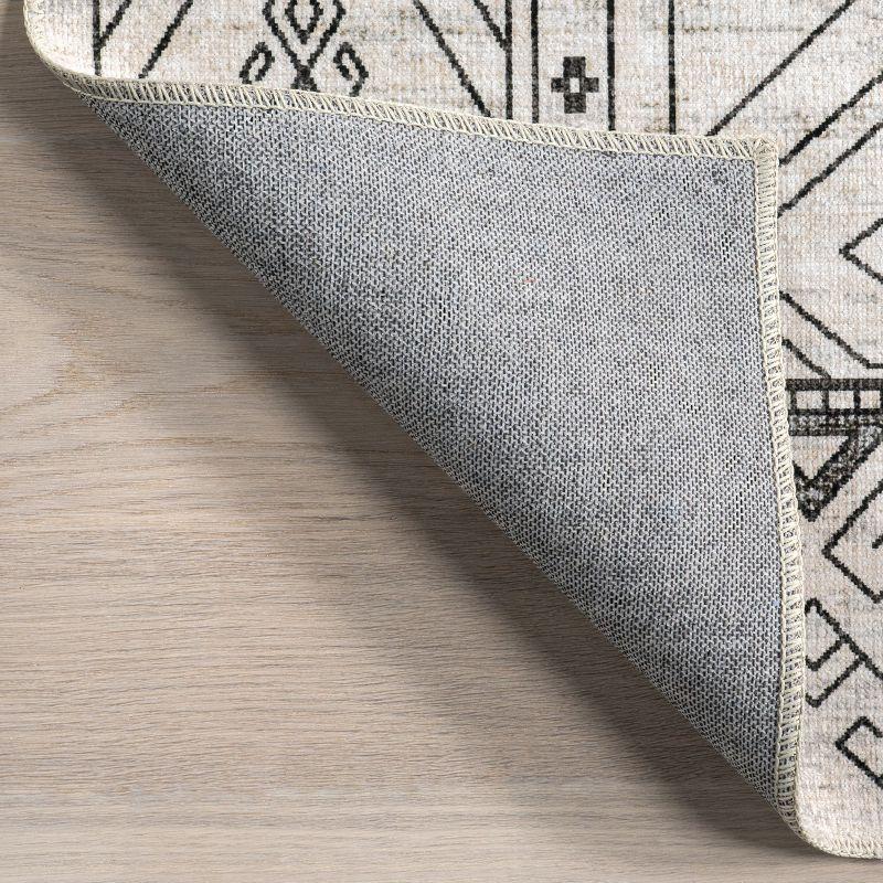 Nuloom Malena Bordered Pet Friendly Machine Washable Area Rug, 5' x 8', Light Grey