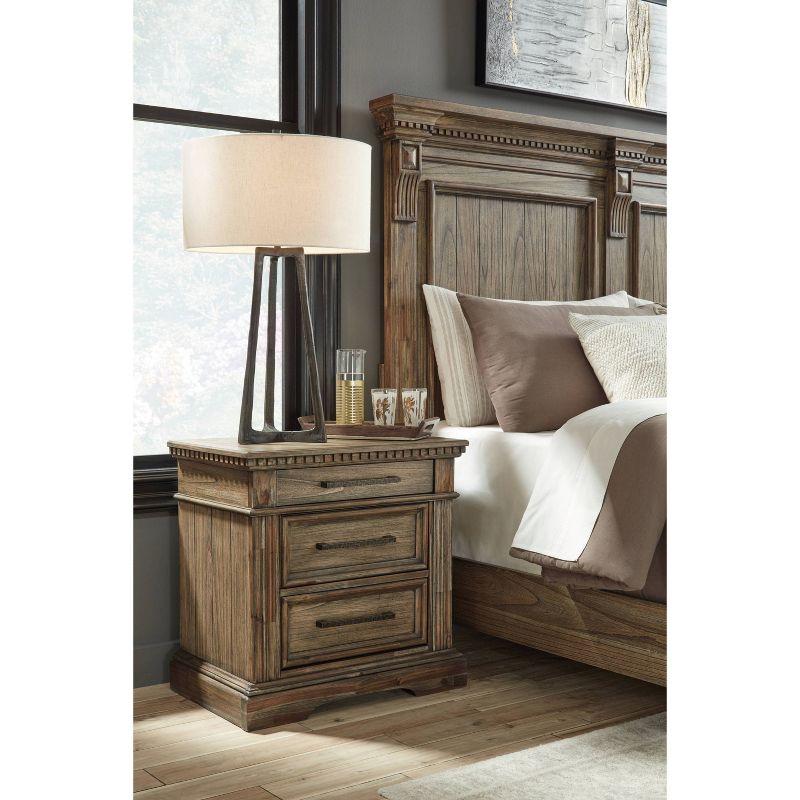 Markenburg 3 - Drawer Nightstand in Brown