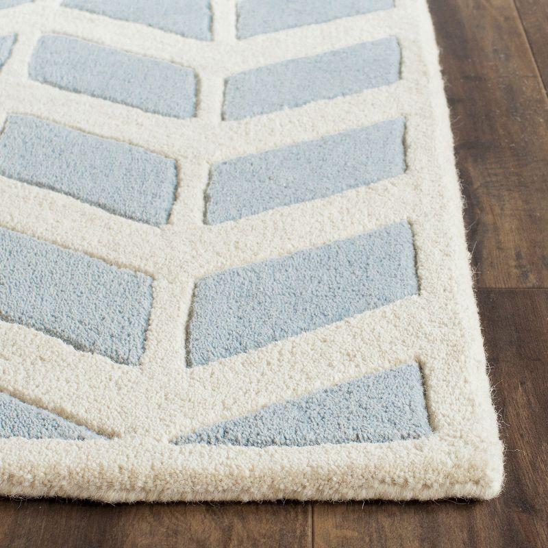 Hand-Tufted Elegance Wool Square Rug in Blue/Ivory, 5' x 5'