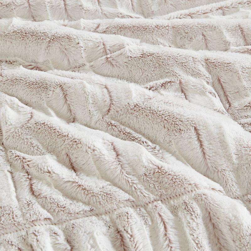 Blush Full Faux Fur Reversible Bedspread Set