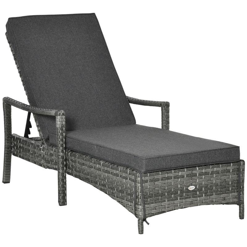 Outdoor Wicker Chaise Lounge