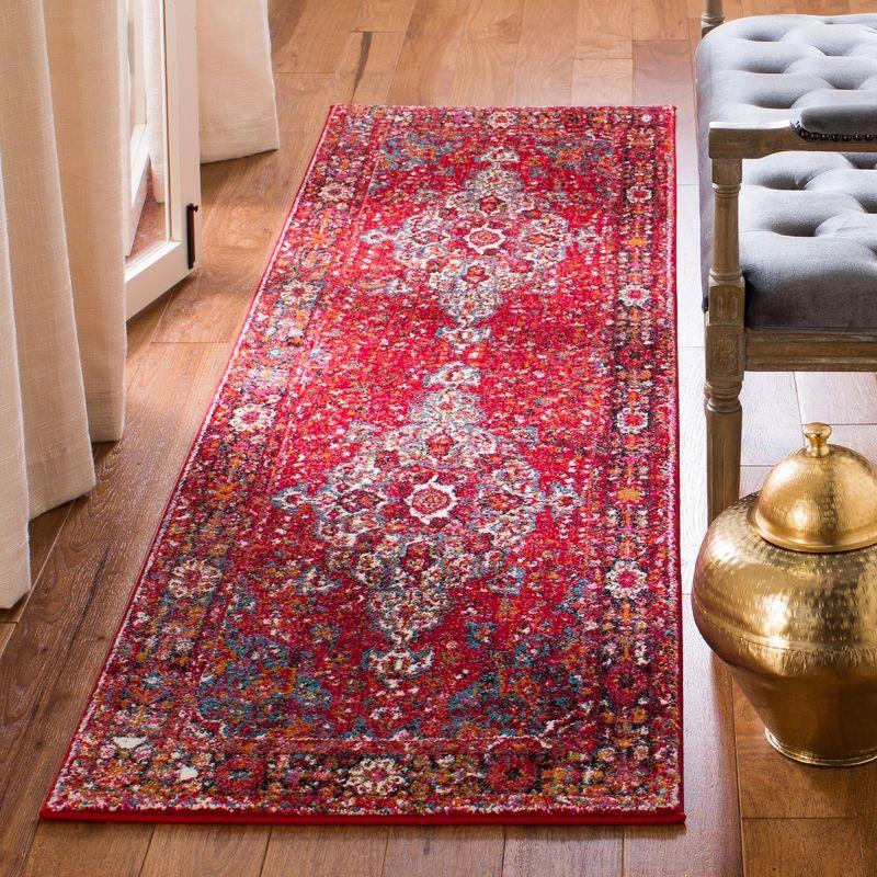 Vintage Hamadan VTH222 Power Loomed Area Rug  - Safavieh