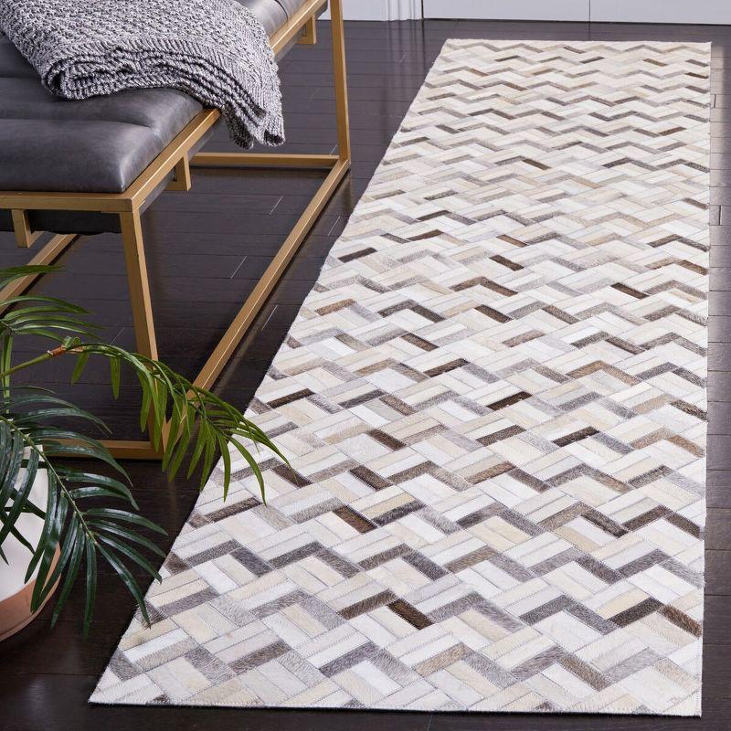 Studio Leather STL235 Power Loomed Runner Rug - Black/Grey - 2'3"x9' - Safavieh.