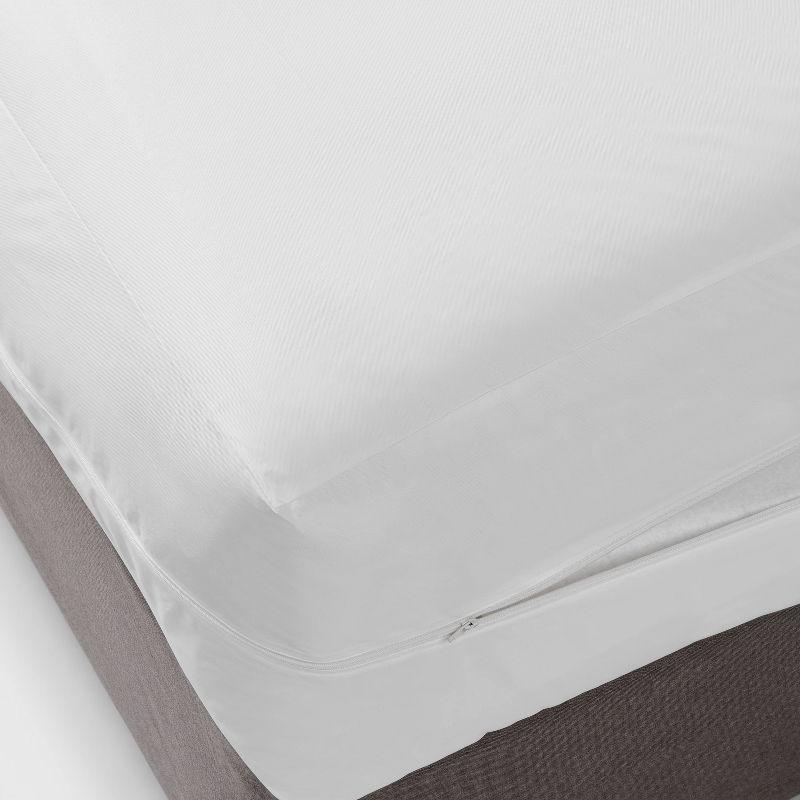 Waterproof Zippered Mattress Protector - Room Essentials™