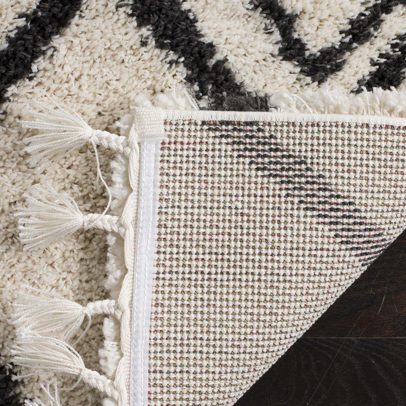 Moroccan Fringe Shag 200 MFG244 Machine Made Indoor Area Rug - Cream/Charcoal - 4'x6' - Safavieh