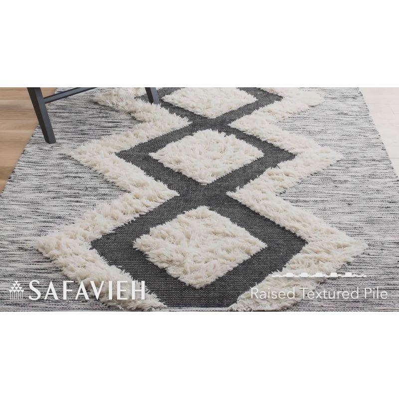 Kenya KNY460 Hand Loomed Area Rug - Ivory/Black - 6'x9' - Safavieh.