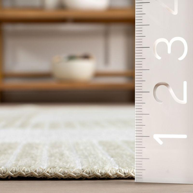 nuLOOM 4' x 6' Versa Collection Reversible SuperiorWash Machine Washable Stain-Resistant Indoor Area Rug, Grania Light Green