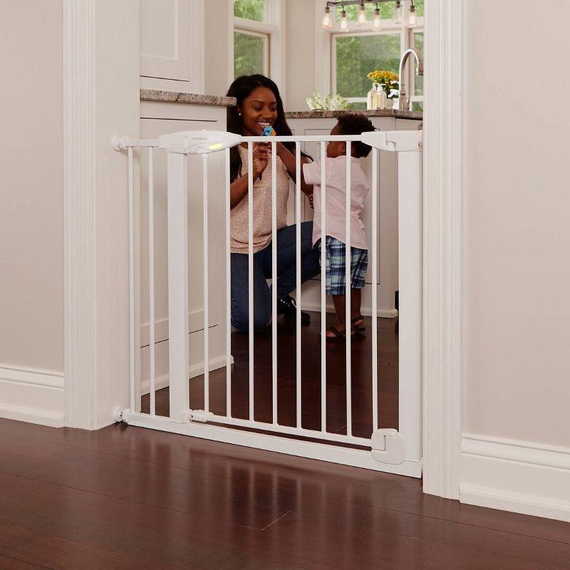 White Auto-Close Baby Gate with Glow Handle