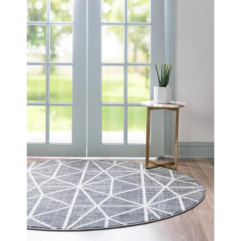 Unique Loom 8' 0 x 8' 0 Round Gray Matrix Trellis Geometric Area Rug