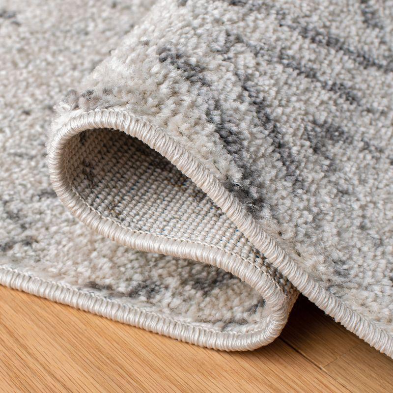 Madison 700 MAD798 Power Loomed Indoor Area Rug - Ivory/Charcoal - 5'3"x7'6" - Safavieh