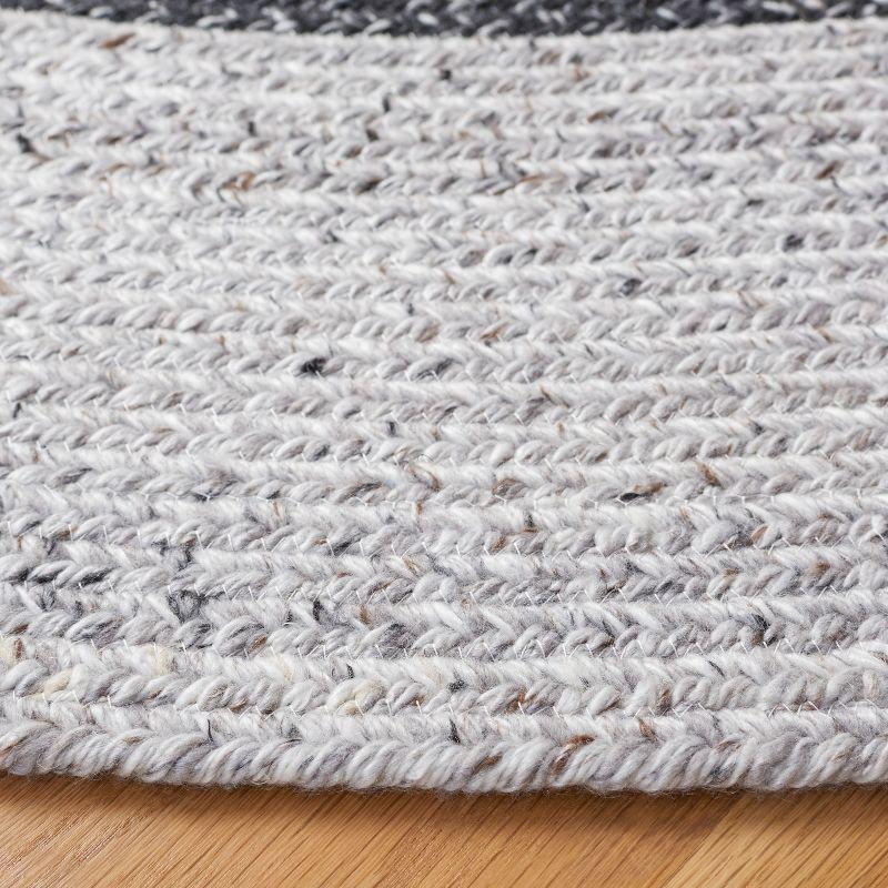 Braided BRD803 Hand Woven Area Rug - Black/Light Gray - 4' round - Safavieh.