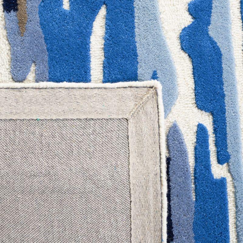 Rodeo Drive RD858 Hand Tufted Area Rug - Ivory/Blue - 4'x6' - Safavieh.
