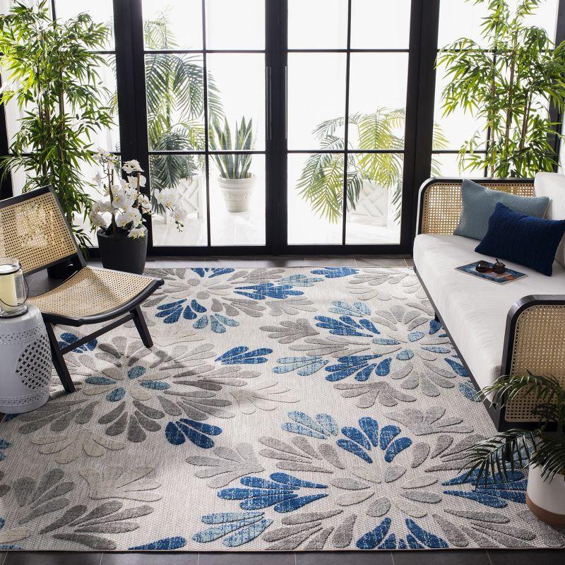 Cabana Blue Floral 8' Square Flat-Woven Synthetic Rug