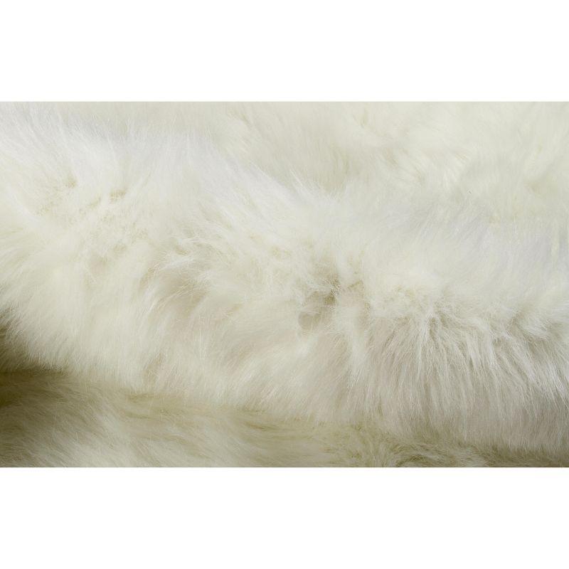 Luxe Classic Faux Hide Rug | Off-white | 5.25'x7.5'