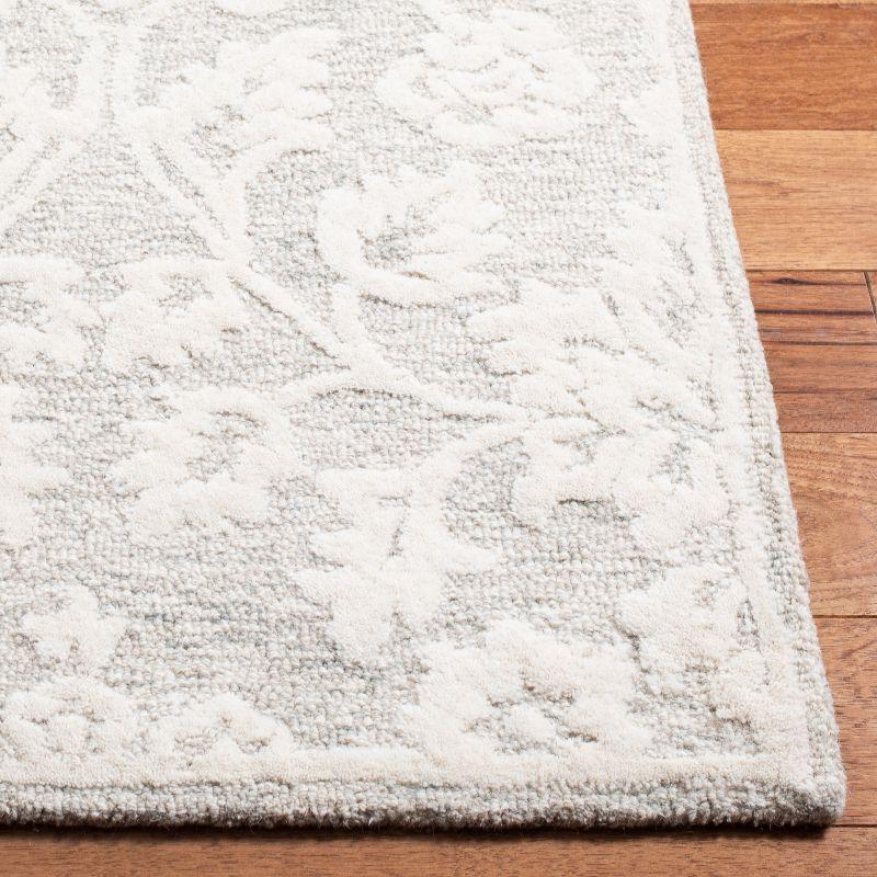 Ivory Hand-Tufted Wool and Viscose 8' x 10' Area Rug