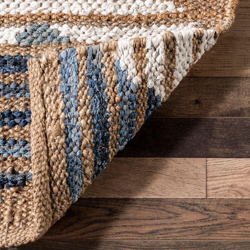 nuLOOM Hand Braided Marla Denim And Jute Diamonds Area Rug, Runner 2' 6" x 8', Off White